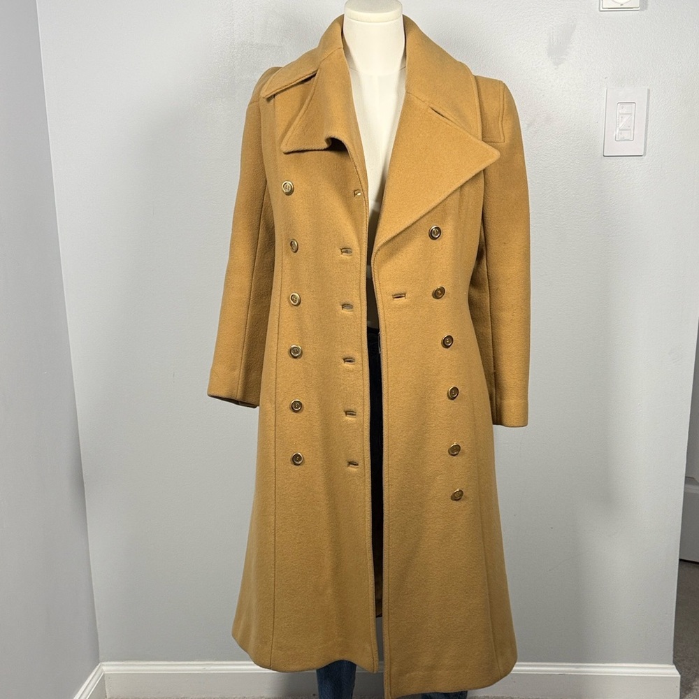 Vintqge Woman’s Double-Breasted Wool Coat